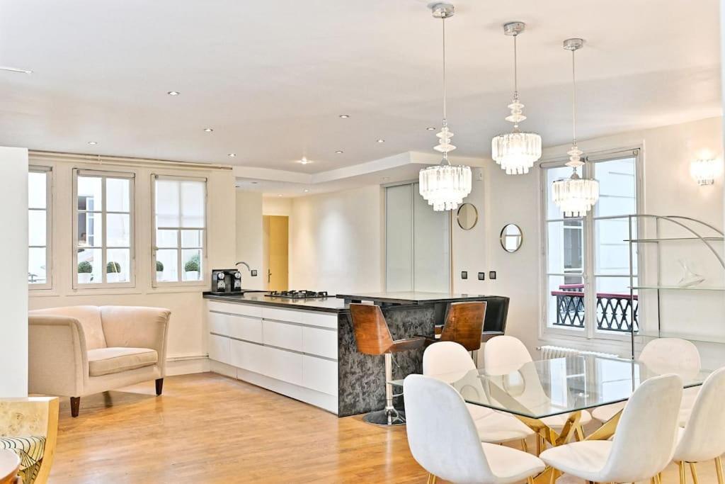 Grand 150m2 - Ii Parijs